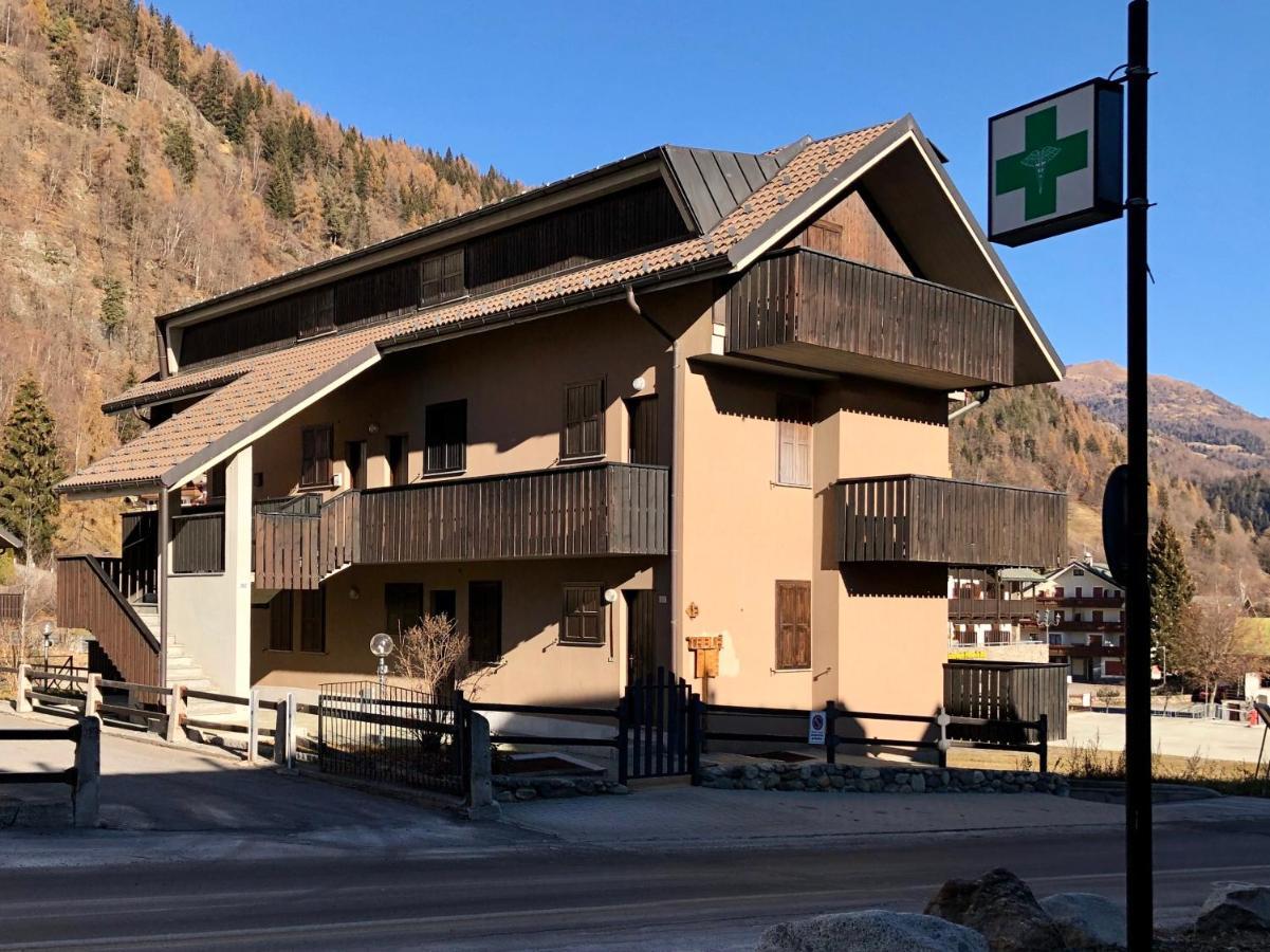Tabla - Confort Ed Eleganza A 100 Mt Dagli Impianti Aprica Exteriör bild