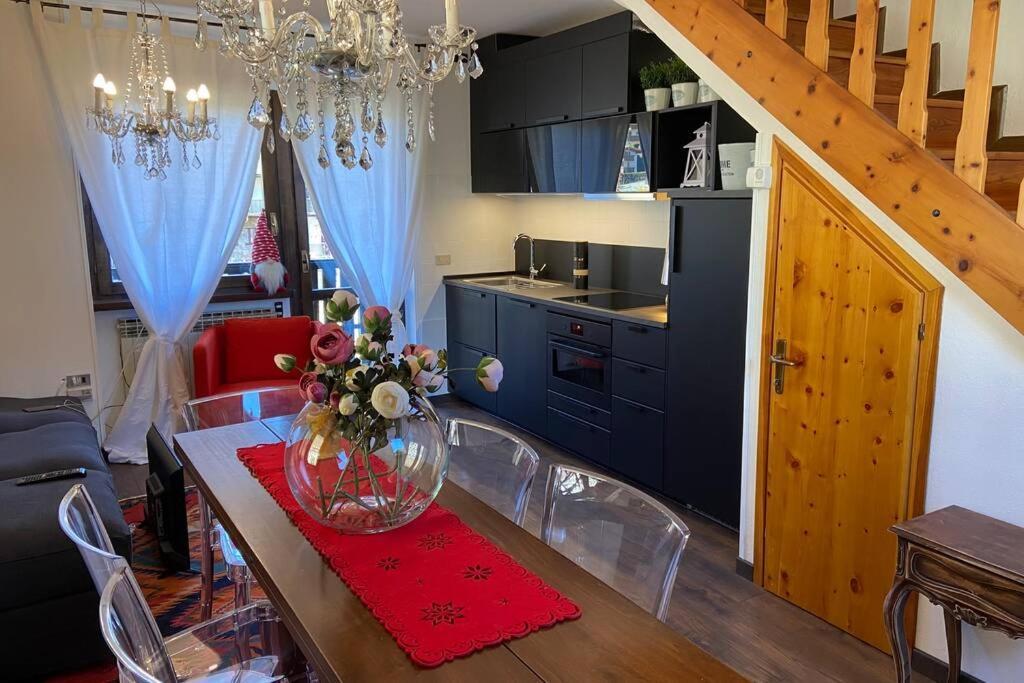 Tabla - Confort Ed Eleganza A 100 Mt Dagli Impianti Aprica Exteriör bild